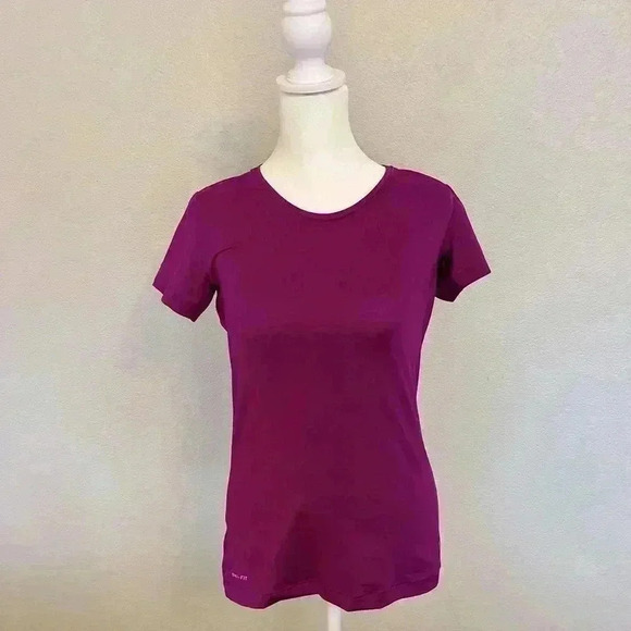 Nike Tops - Nike Running Violet Mesh Back Short Sleeve Shirt Women's Size Medium